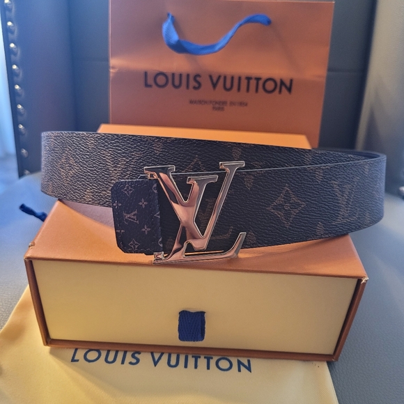 Louis Vuitton Monogram 40mm Belt - Picture 3 of 4